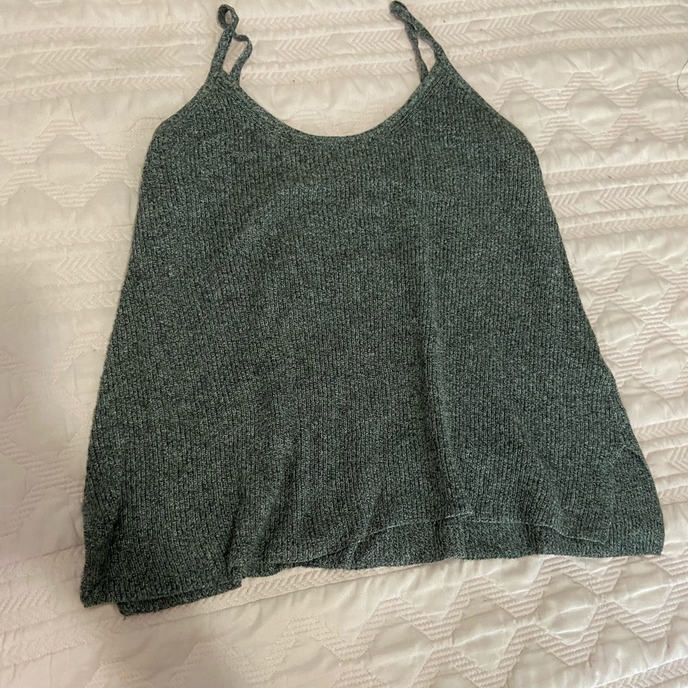 Sleeveless sweater tank